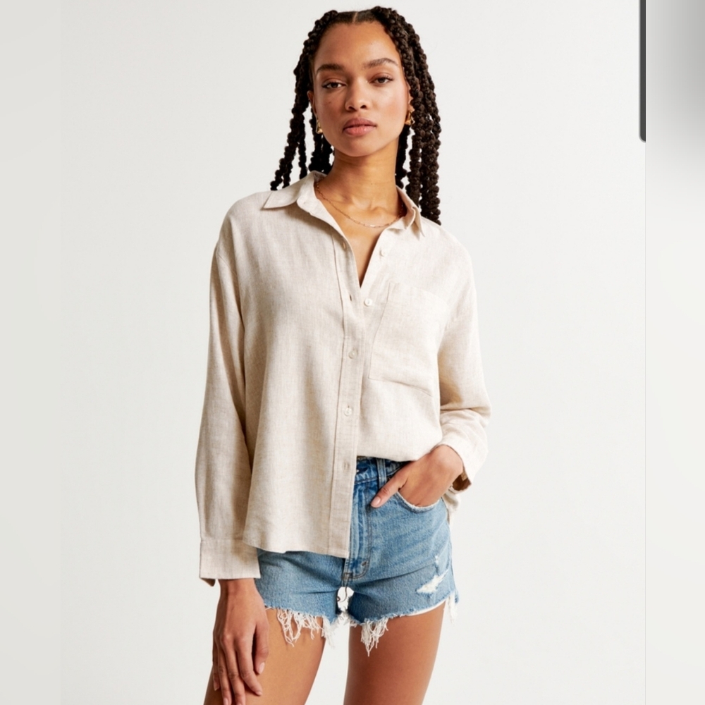 NWOT Oversized Linen-Blend Step Hem Shirt